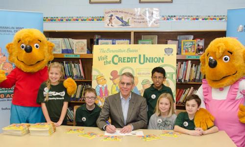 Photo of Brother and Sister Bear with Mike Berenstain and local kids